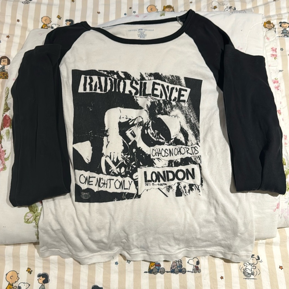 Brandy Melville Graphic Top